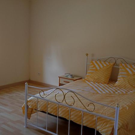 Appartement Independant Prive Mathay Exterior photo